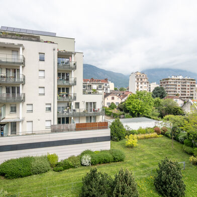 Appartement 1 pièces 64000 €
