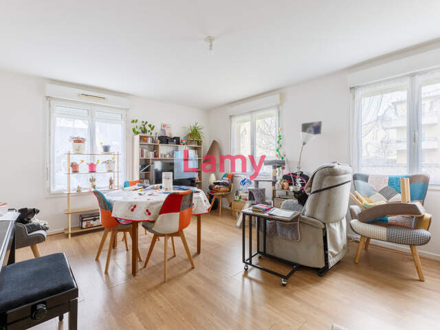 Annexe + Appartement + Parking — photo du bien