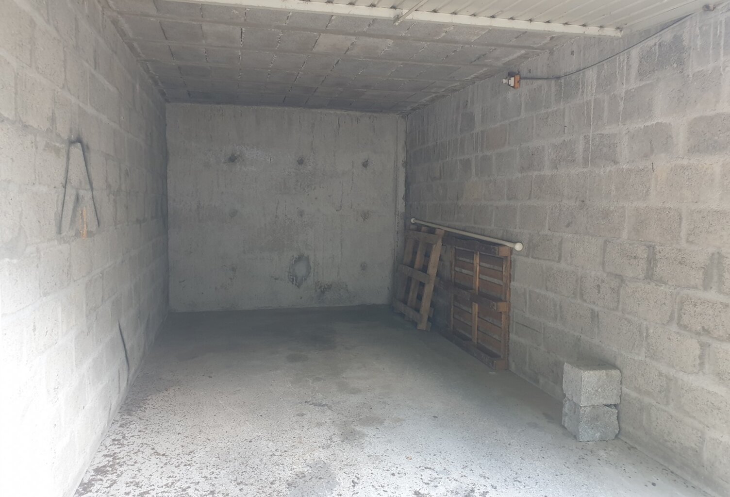 Garage Simple — photo 1