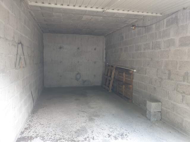 Garage Simple — photo du bien
