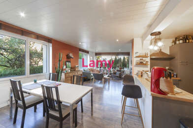 Appartement 6 pièces 260000 €