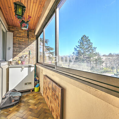 Appartement 4 pièces 151000 €