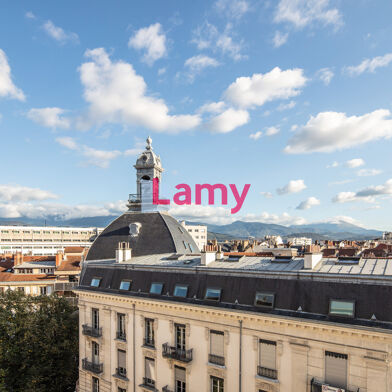 Appartement 5 pièces 410000 €