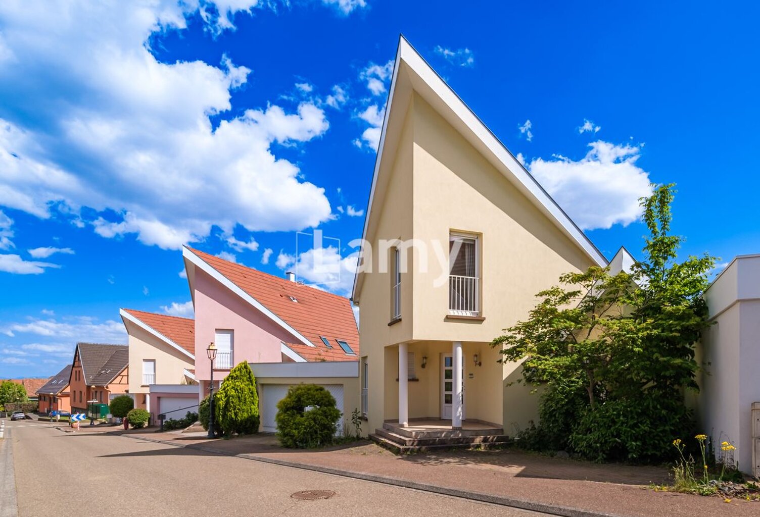 Maison F6 avec vue dominante et garage double — photo 1