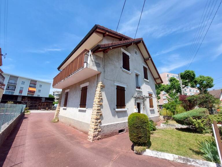 MAISON DE VILLE - NOMBREUSES POSSIBILITEES — photo 1