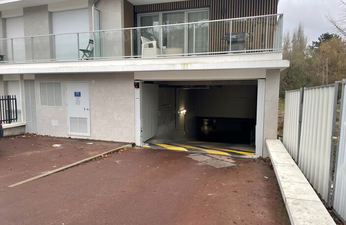 Parking — photo 2