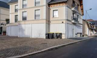 Commerce  177 m² à louer à Deauville (14800)