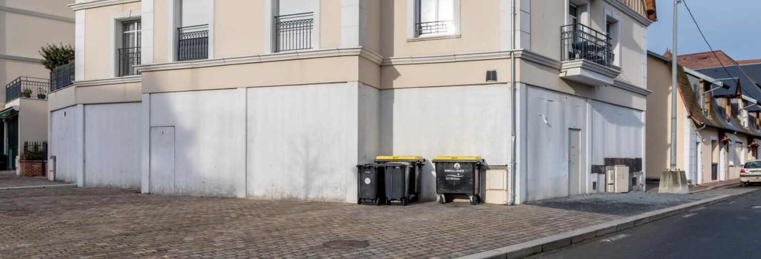 Commerce  177 m² à louer à Deauville (14800)