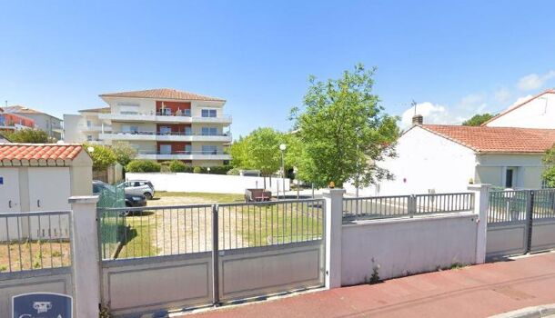 Parking  à louer Royan 17200