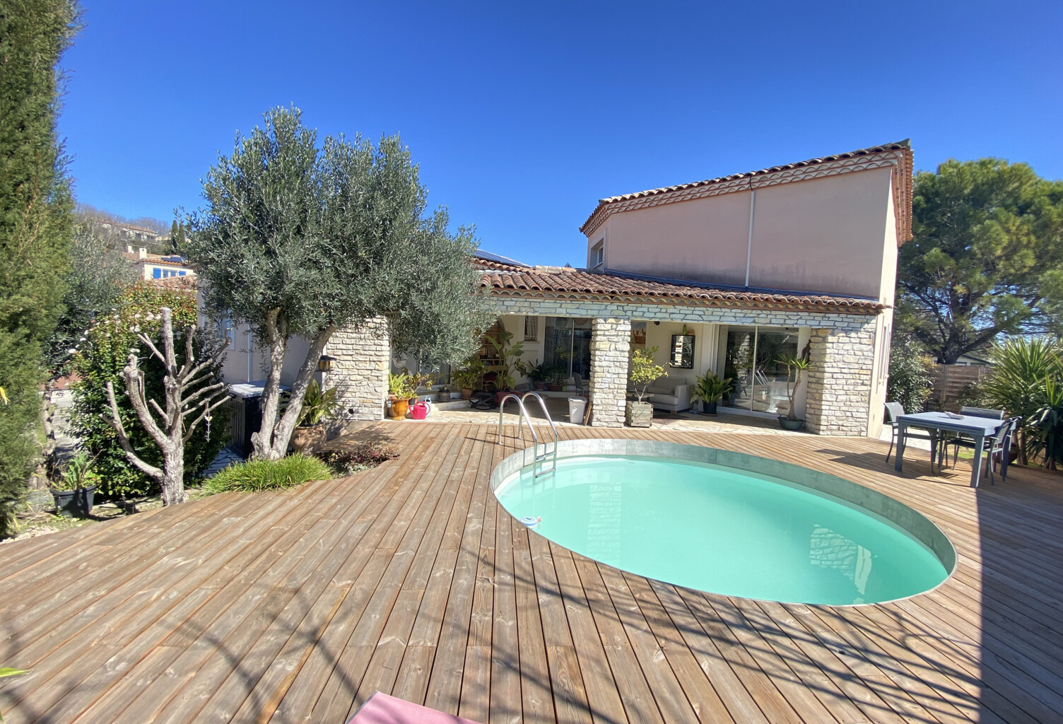 TEYRAN - villa 140 m2 - 5 pièces — photo 1