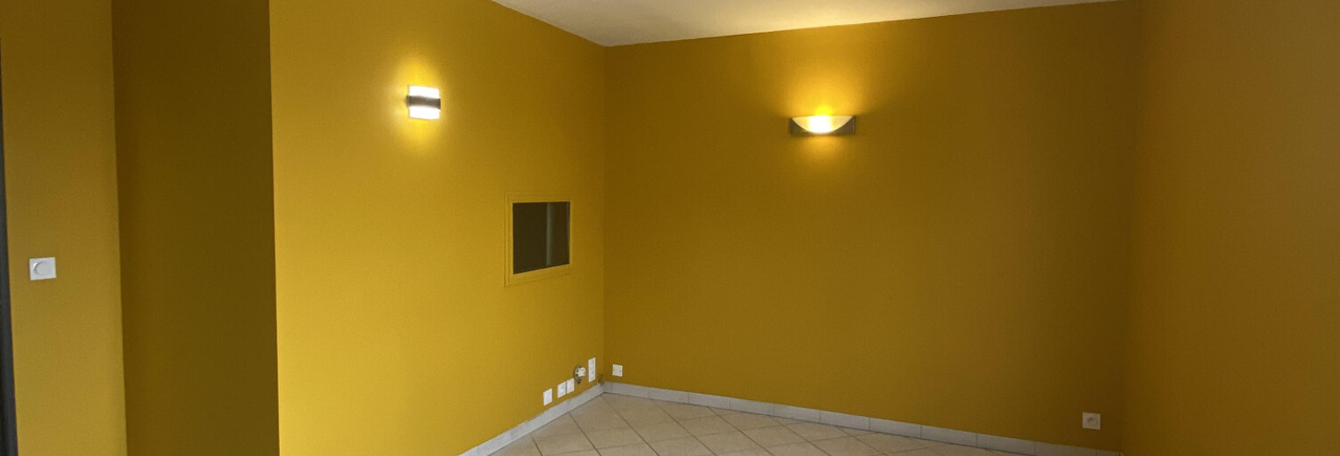 Commerce  59 m² à louer à Bollène (84500)