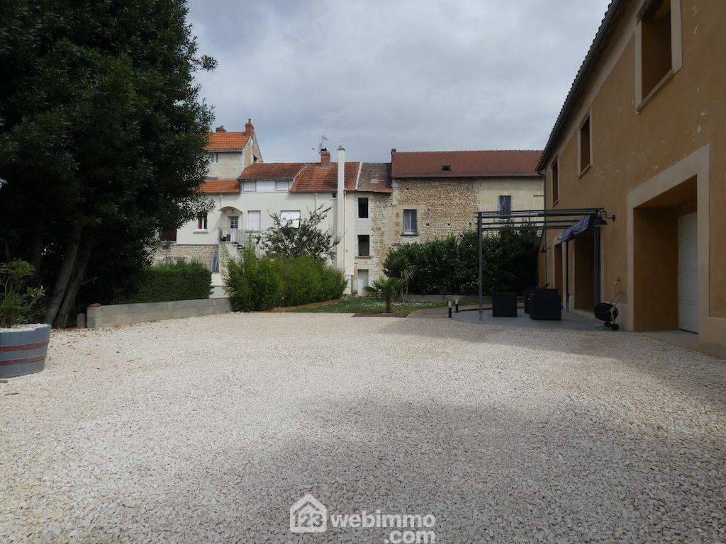 Photo Maison - 200m² - Châtellerault image 2/4