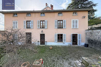 Maison 8 pièces 849000 €