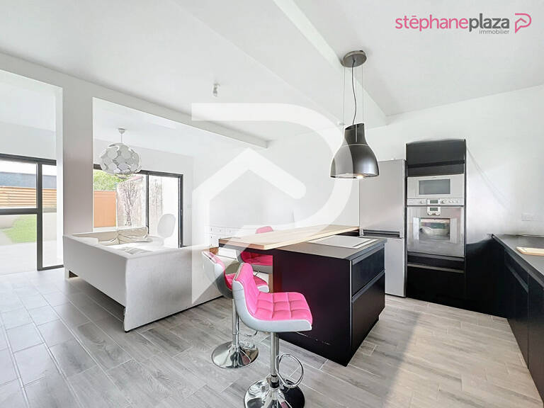 NANTERRE- Maison de 130m² avec 5 pièces - Jardin — photo 1