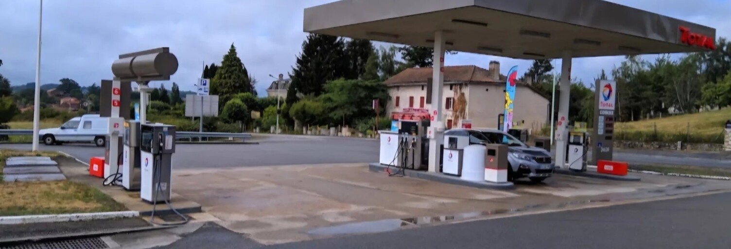 Commerce   m² à vendre à Châlus (87230)