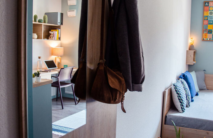AIX-EN-PROVENCE - studio meublé 18,27 m² et place de parking en sous-sol - spécial investisseur — photo 4
