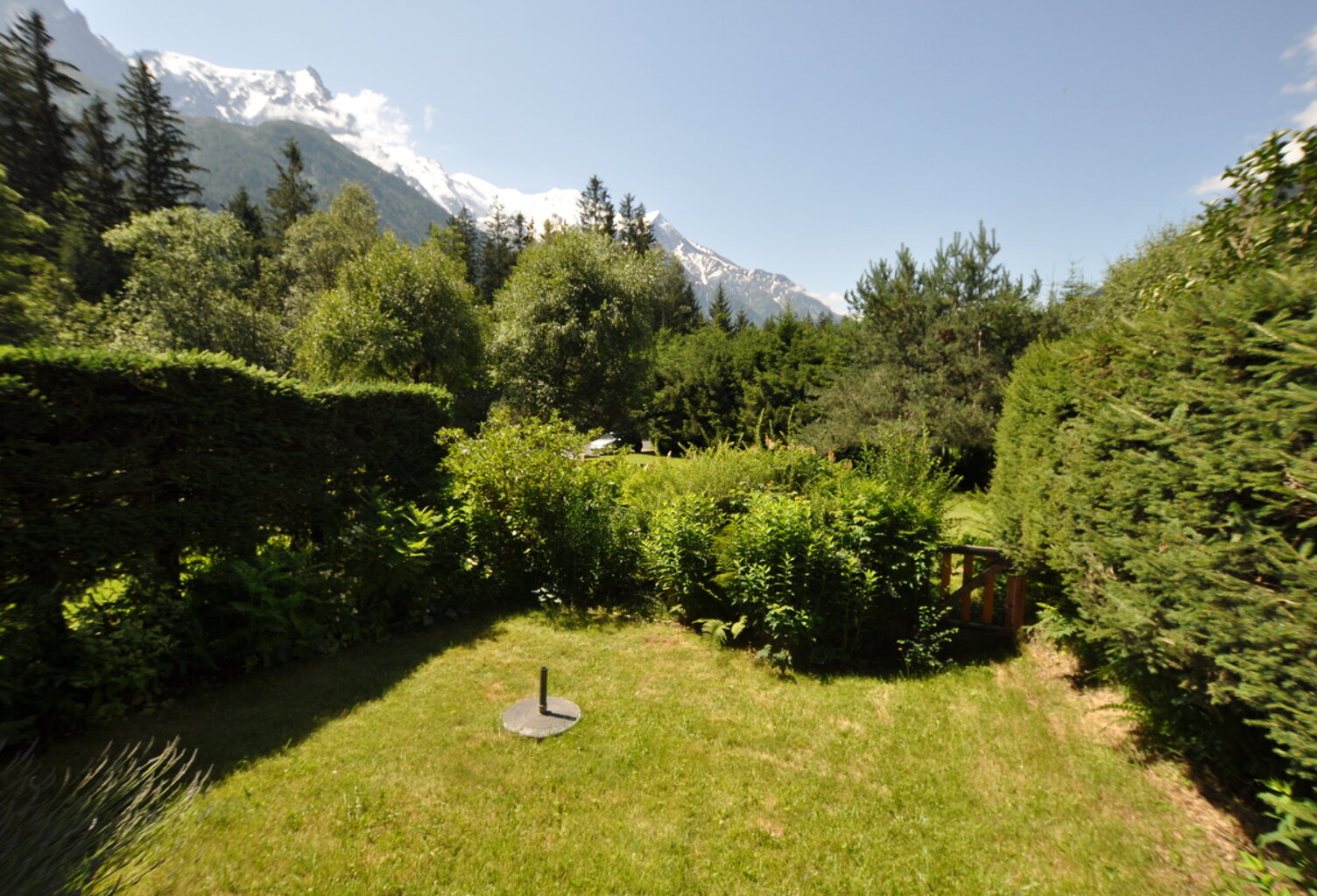 Appartement + annexe — photo 1