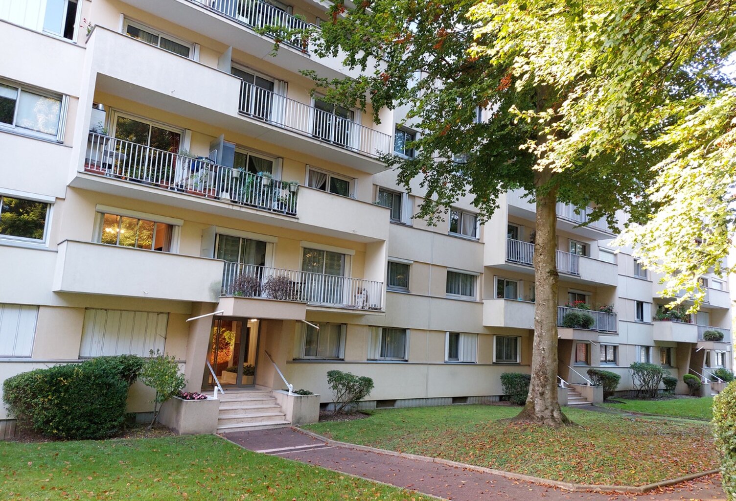 Appartement + Annexe + Parking — photo 1