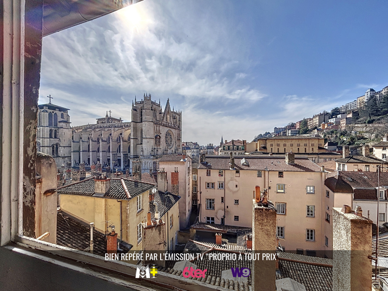 Appartement T3 en dernier étage vue sur la cathédrale Saint — photo 1