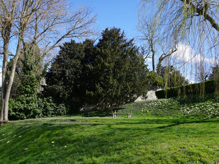 Saint-Etienne Sud, 5 pièces + cuisine dernier étage avec gar — photo 1