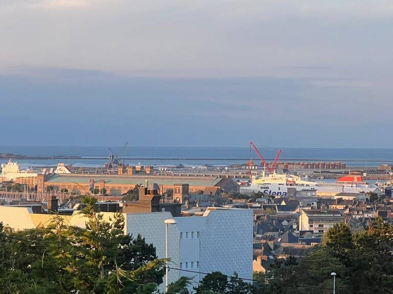 Maison Cherbourg En Cotentin 7 pièces  de 128 m2, VUE SUR MER — photo 1