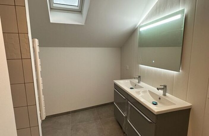 T4 — photo 4