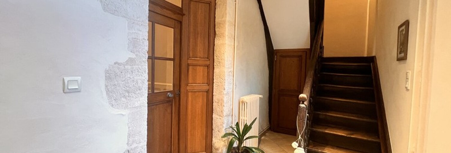Maison 9 Pièces 149 m² à vendre à Lignières (18160)