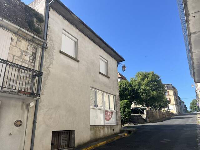 Maison de bourg de 5 pièces principales — photo du bien