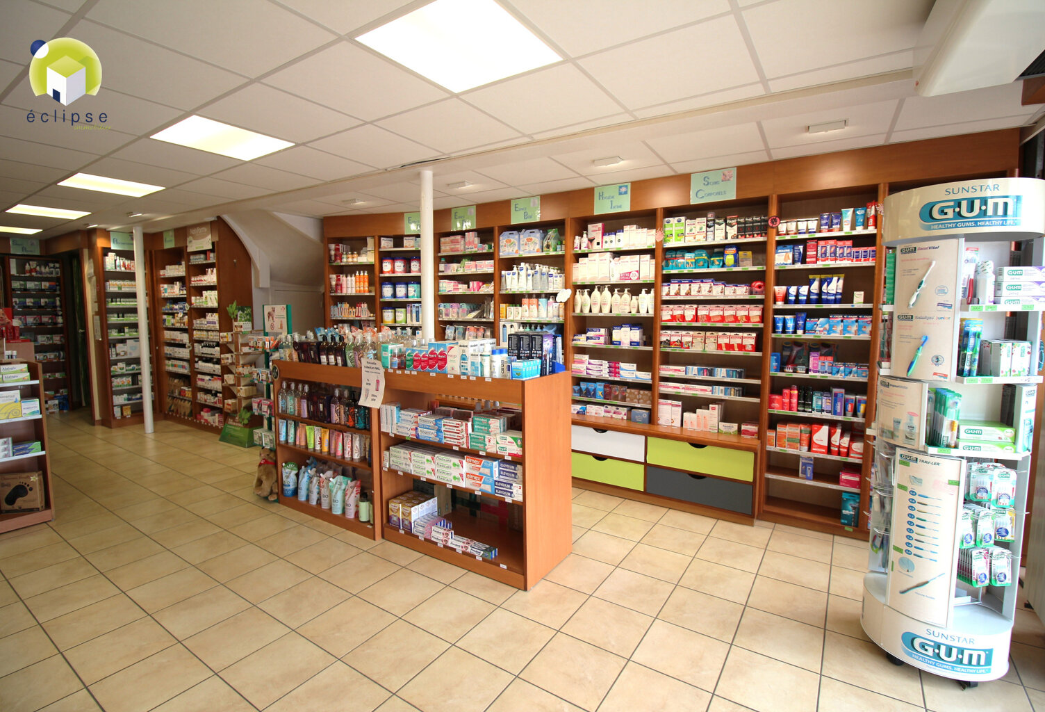 LOCAL COMMERCIAL + APPARTEMENTS MEZERIAT — photo 1