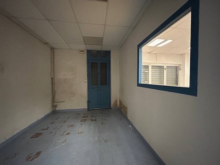 local 100 m2 PERPINAN — photo 1