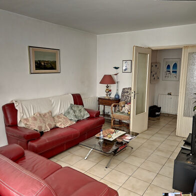Appartement 4 pièces 132000 €