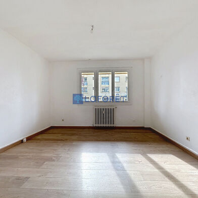 Appartement 3 pièces 123700 €