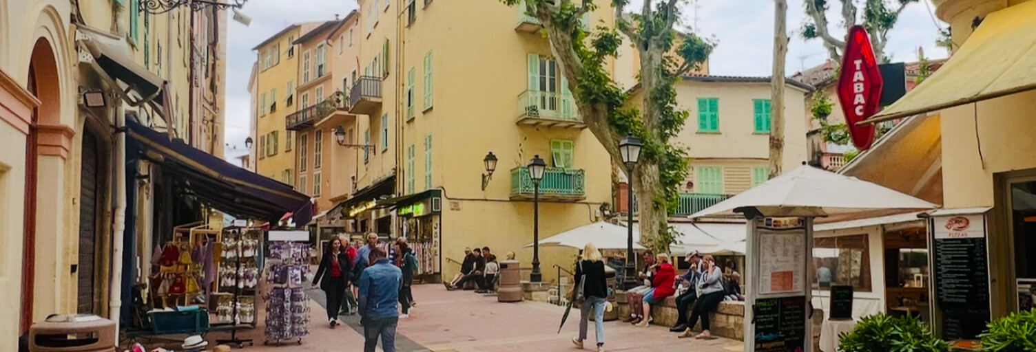 Commerce  86 m² à vendre à Menton (06500)