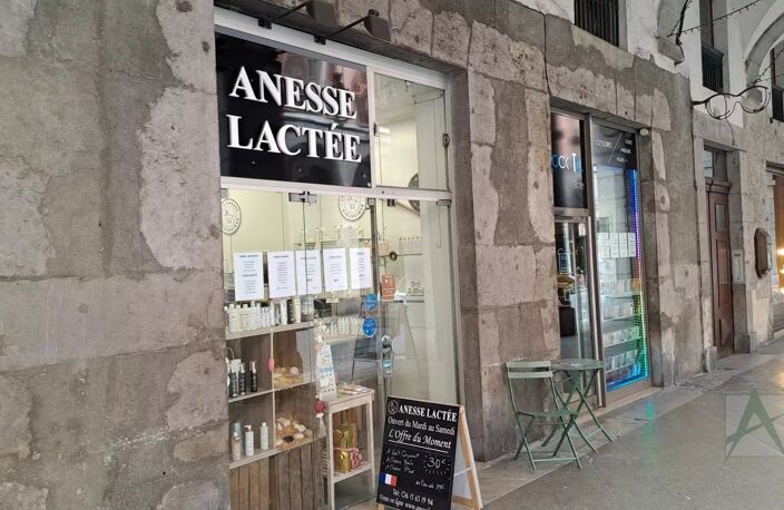 Chambery - Local Commercial - Droit Au Bail — photo 3