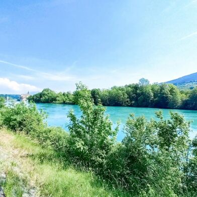 Appartement 4 pièces 274000 €