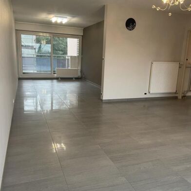 Appartement 5 pièces 1300 €