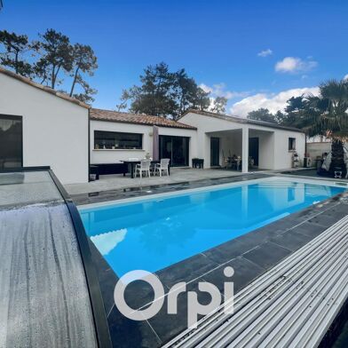 Maison 5 pièces 599990 €