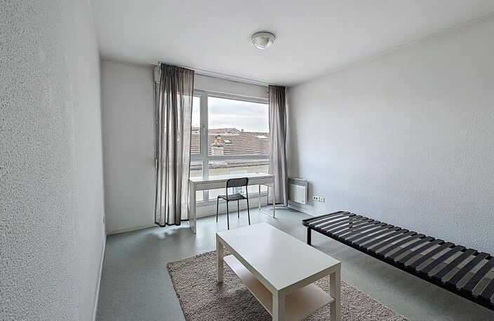 Appartement À Louer — photo 2