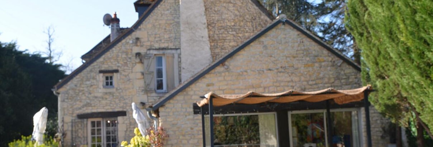 Maison 6 Pièces 233 m² à vendre à Saint-Martin-d'Heuille (58130)