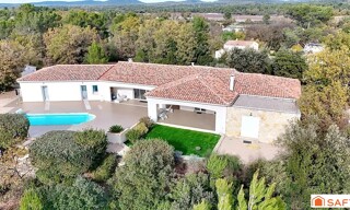 Maison 5 Pièces 205 m² à vendre à Saint-Maximin-la-Sainte-Baume (83470)