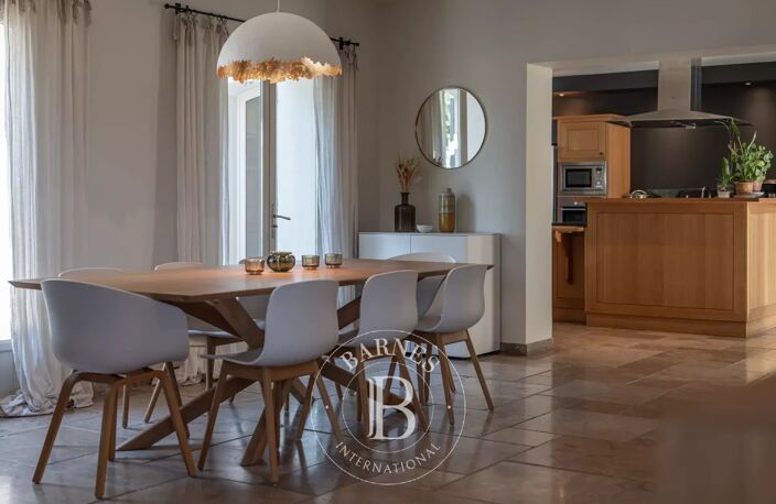 CABRIES - VILLA 200m²  - 4 CHAMBRES - JARDIN 2000m²  - PISCINE - — photo 3