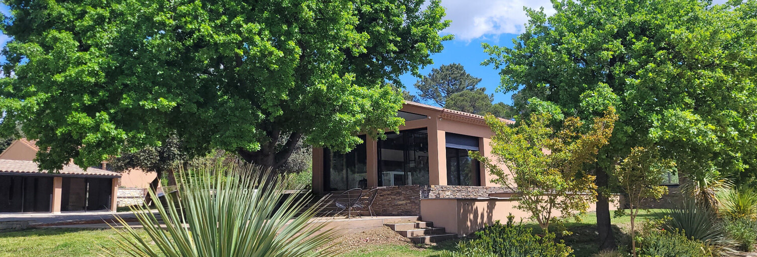 Maison 7 Pièces 237 m² à vendre à Uchaux (84100)