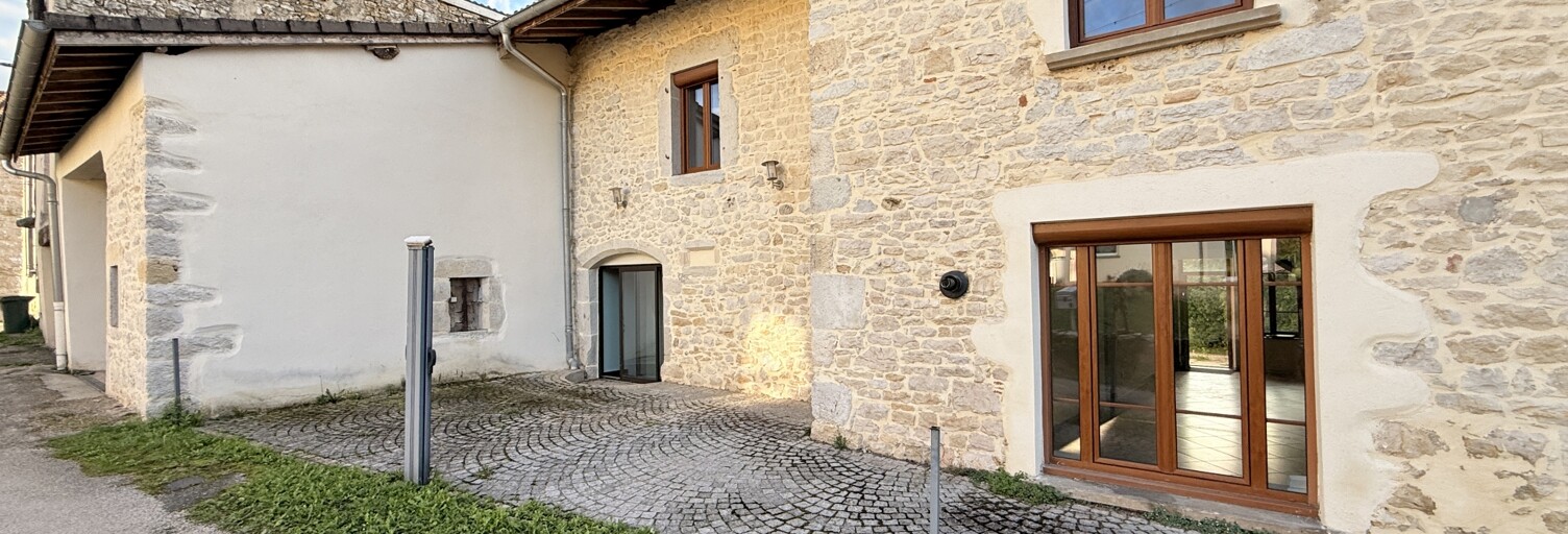 Maison 8 Pièces 210 m² à vendre à Poncin (01450)