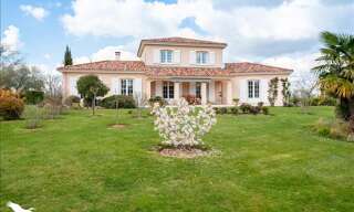 Maison 8 Pièces 182 m² à vendre à Viella (32400)