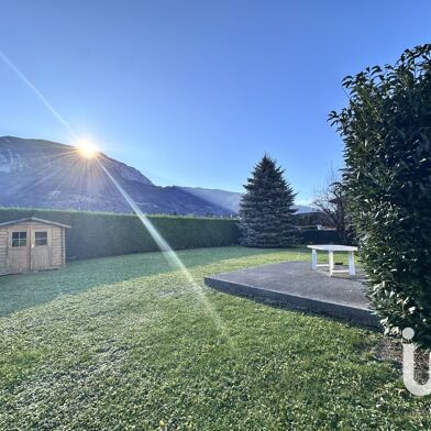 Maison 5 pièces 499000 €