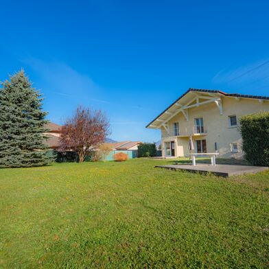 Maison 5 pièces 499000 €