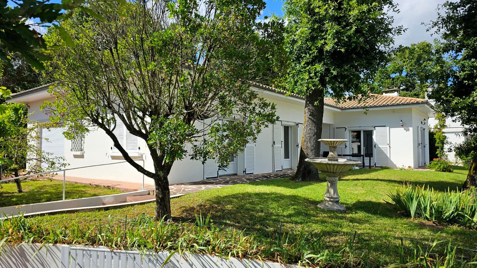 Villa / Maison  T4 à vendre Royan 17200