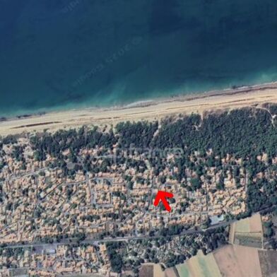 Terrain  495000 €