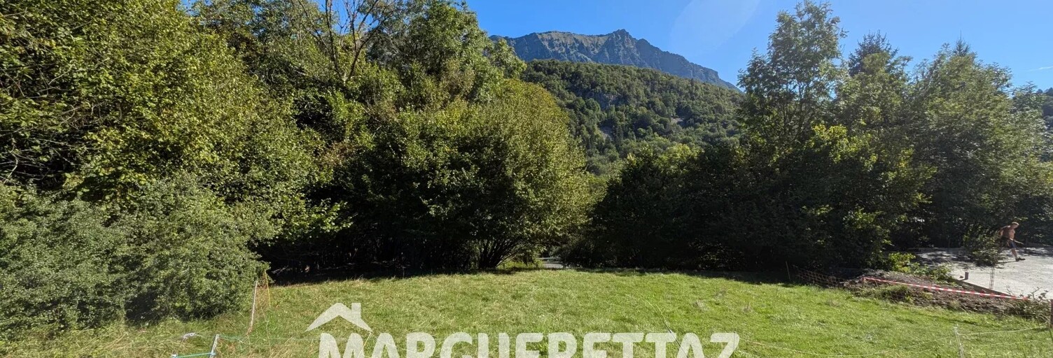 Terrain  1589 m² à vendre à Mieussy (74440)