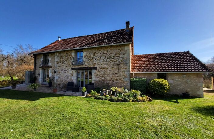 A vendre grange aménagée à Saint Pierre de Maillé (86) — photo 3